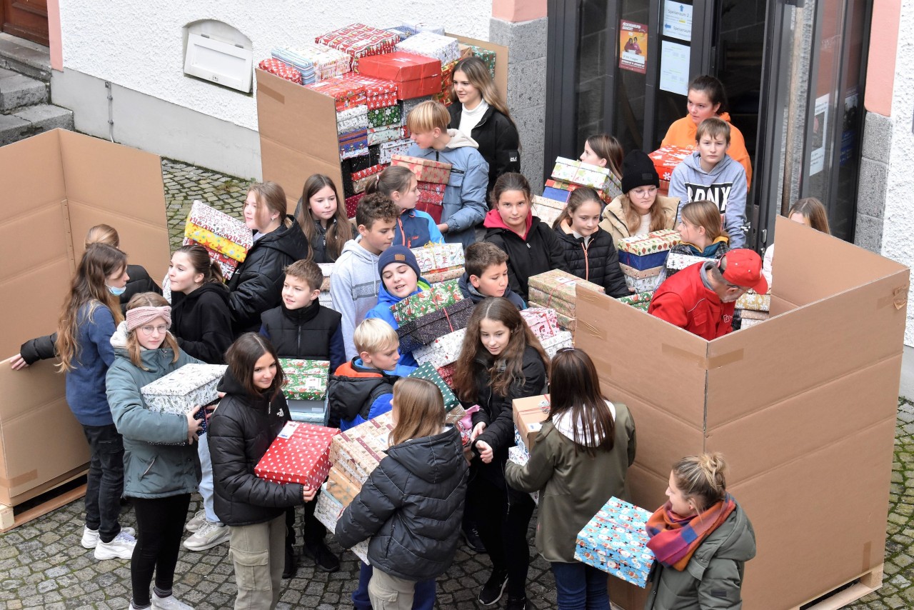 276 kleine Weihnachtsfreuden für Kinder in Osteuropa